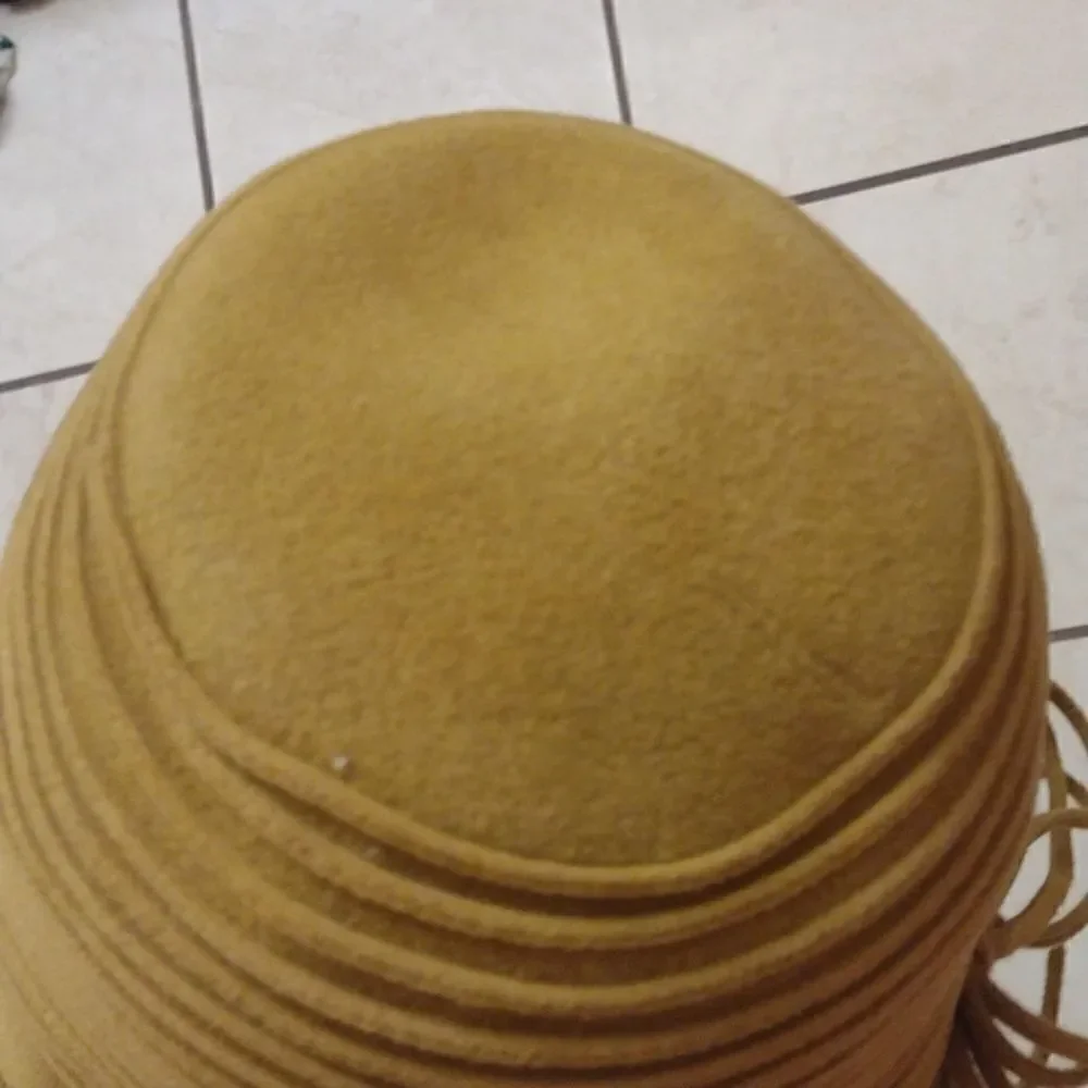 Vintage style bucket hat Fine Velour mustard yellow 20s 30s